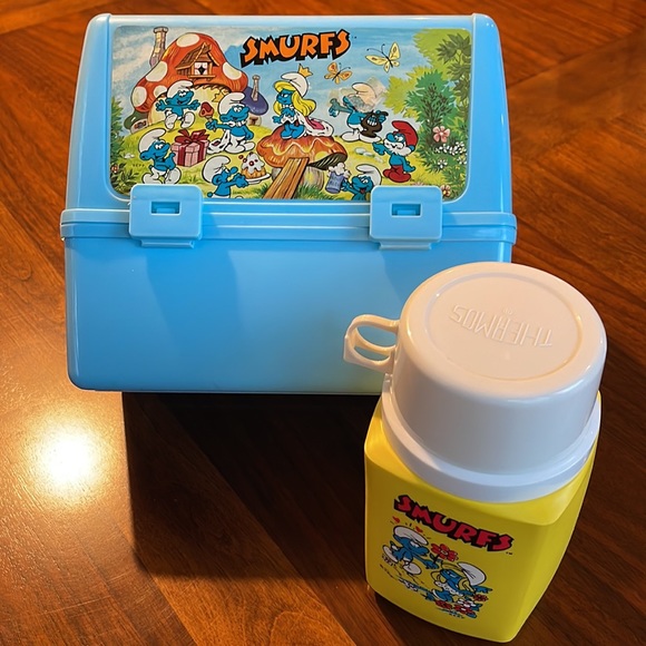 Thermos Other - VINTAGE 1983 EXCELLENT CONDITION SMURFS LUNCHBOX & THERMOS - MUST SEE!